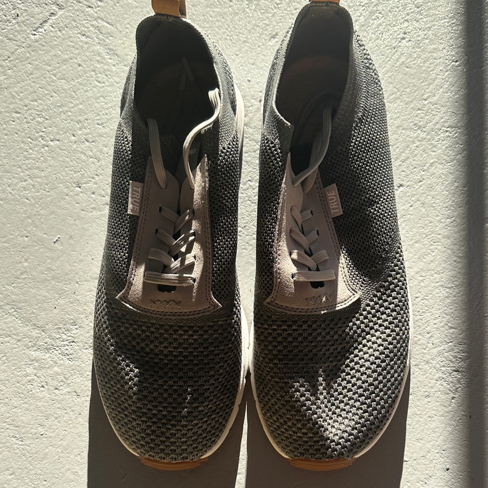 True & Co. Gray and White Knit Sneakers